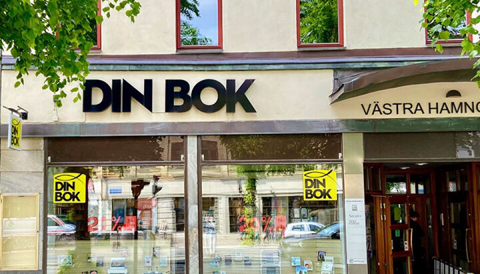 Din bok på Västra Hamngatan. Din bok på Västra Hamngatan.